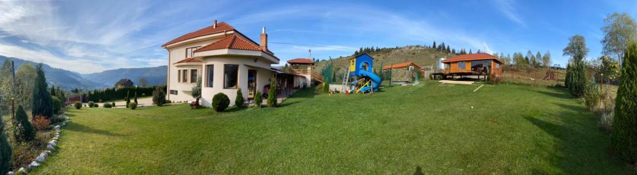 Vila Daria 3 Rucăr エクステリア 写真